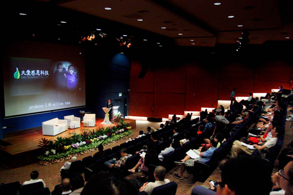 Recycling and Vegetarianism Get an Airing on Campus