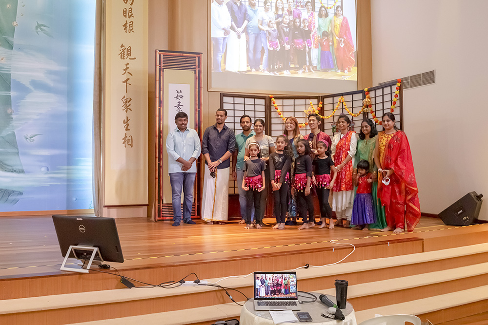 Tzu Chi Celebrates early Deepavali with Indian Care Recipients